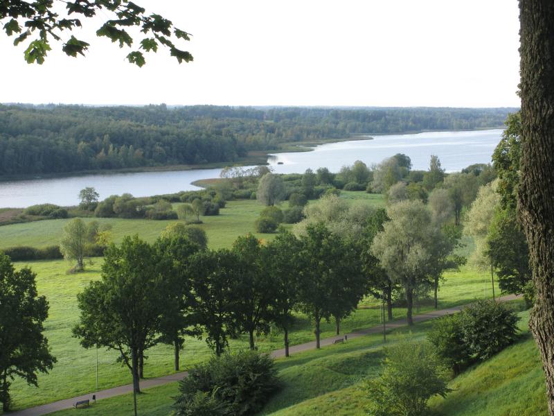 File:Viljandi järv.jpg